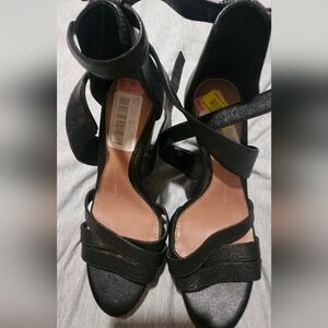 Wedges heels black size 6